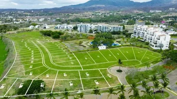Terreno en venta en Cruz de Huanacaxtle, Bahía de Banderas, Nayarit