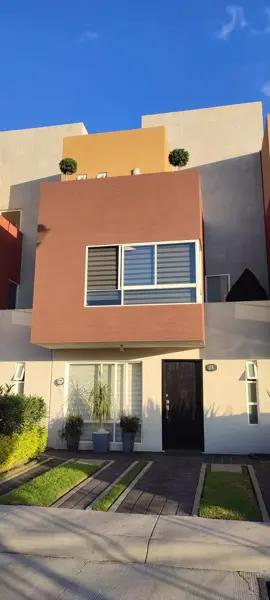 Casa en venta en San Mateo Otzacatipan, Toluca, México
