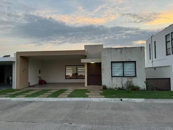 Casa en renta en Punta Tiburón, Residencial, Marina y Golf, Alvarado, Veracruz de Ignacio de la Llav