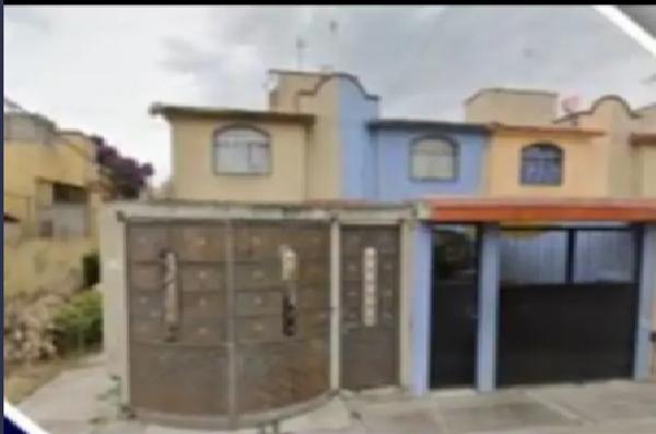 Casa en venta en San Buenaventura, Ixtapaluca, México