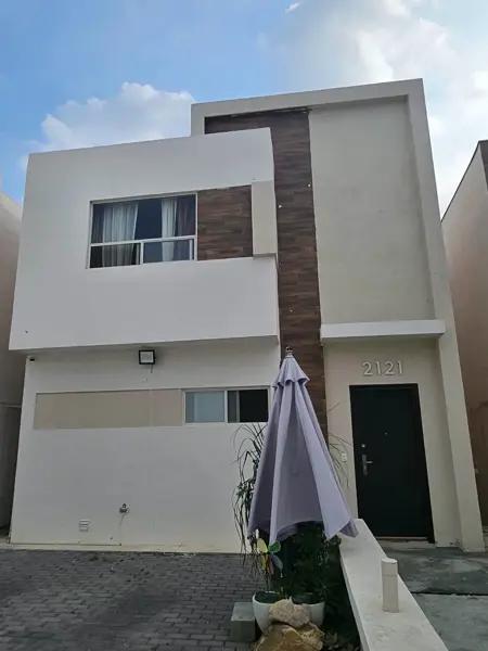 Casa en renta en Alamosur, Santiago, Nuevo León