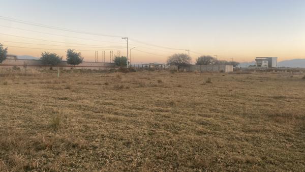 Terreno en venta en San Miguel Totocuitlapilco, Metepec, México