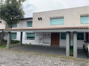 Casa en venta en Bosque de los Encinos, Ocoyoacac, México