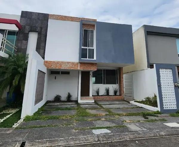Casa en venta en Lomas de la Rioja, Alvarado, Veracruz de Ignacio de la Llave