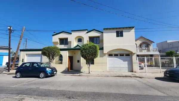 Casa en venta en Otay Universidad, Tijuana, Baja California