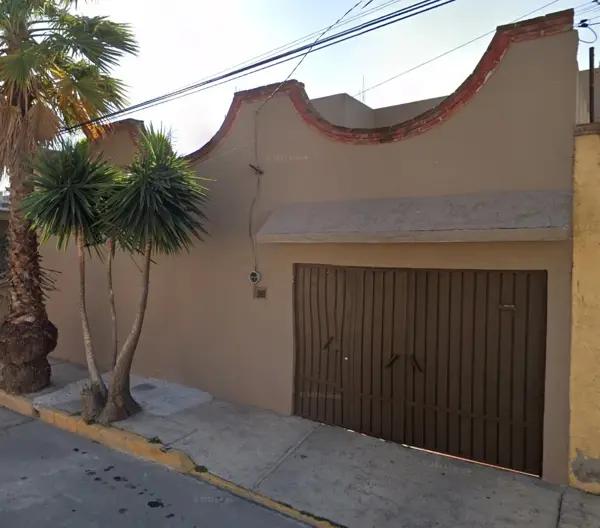 Casa en venta en Estado de Mexico, Nezahualcóyotl, México Casa en venta en Estado de Mexico, Nezahualcóyotl, México