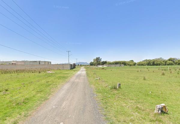 Terreno en venta en San Miguel Totocuitlapilco, Metepec, México