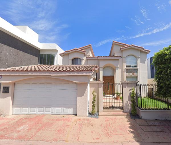 Casa en remate en Jardines de Chapultepec S-E, Tijuana, Baja California