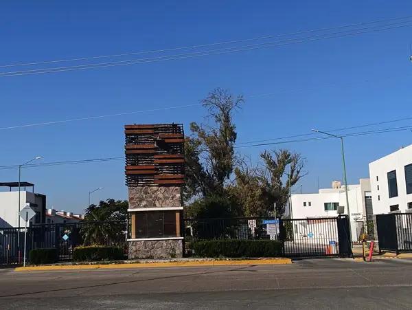 Terreno en venta en Villas de Bernalejo, Irapuato, Guanajuato