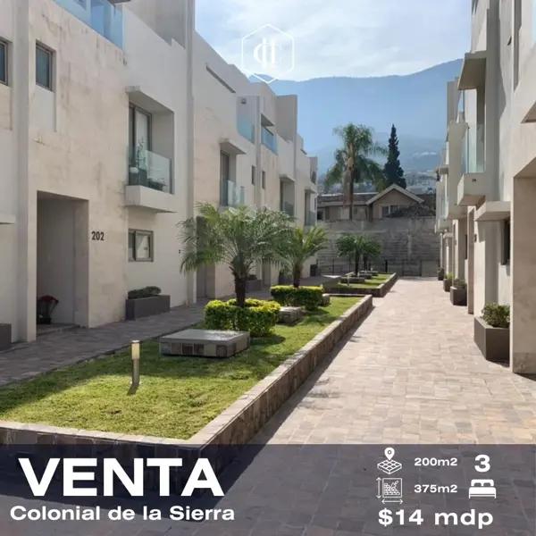 Casa en venta en Jardines Coloniales, San Pedro Garza García, Nuevo León