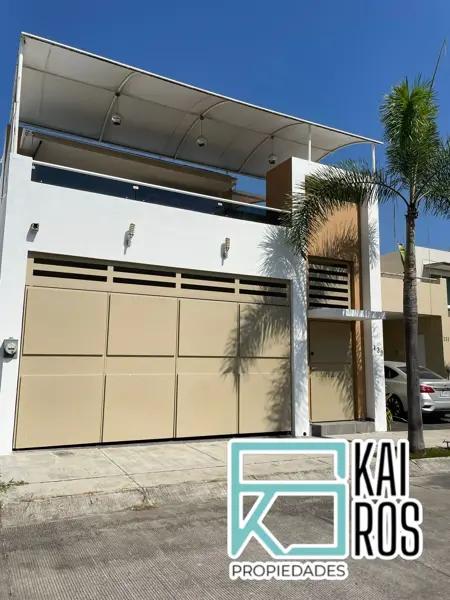 Casa en renta en Residencial Bosque Real, Villa de Álvarez, Colima