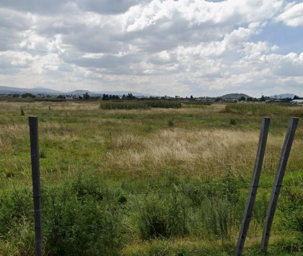 Terreno en venta en San Miguel Totocuitlapilco, Metepec, México
