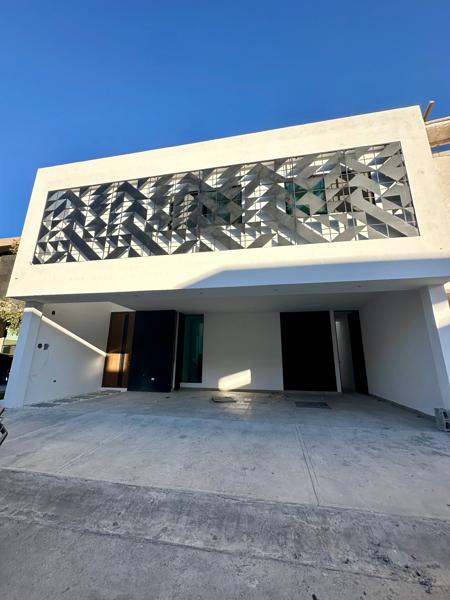 Casa en venta en Rincón de Alcántara, Saltillo, Coahuila de Zaragoza
