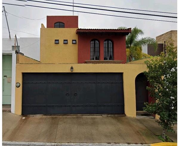 Casa en remate en La Loma, Morelia, Michoacán de Ocampo