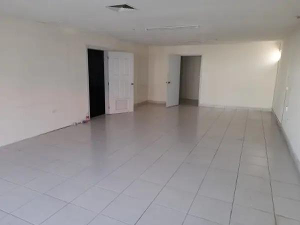Bodega en renta en Las Granjas, Chihuahua, Chihuahua
