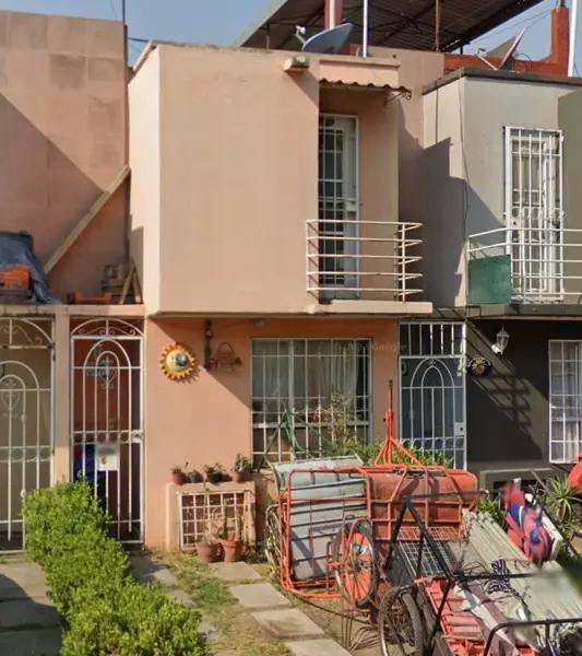 Casa en venta en El Bosque Tultepec, Tultepec, México