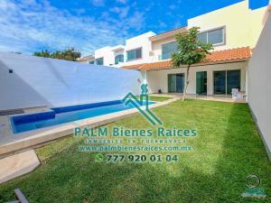 Casa en venta en Real del Puente, Xochitepec, Morelos