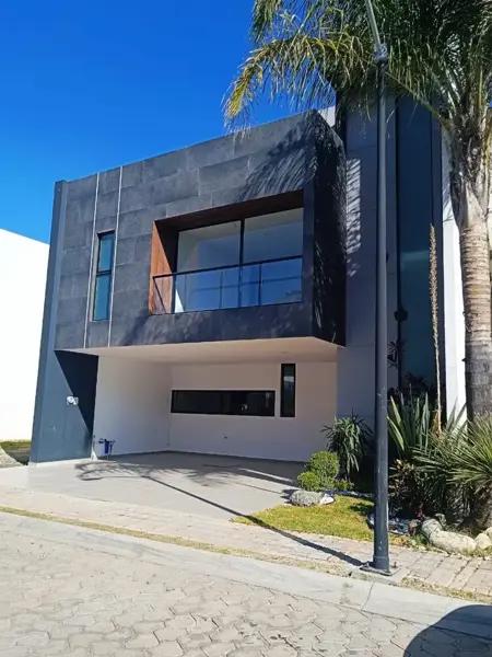 Casa en venta en Lomas de Angelópolis, San Andrés Cholula, Puebla