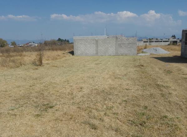 Terreno en venta en San Miguel Totocuitlapilco, Metepec, México