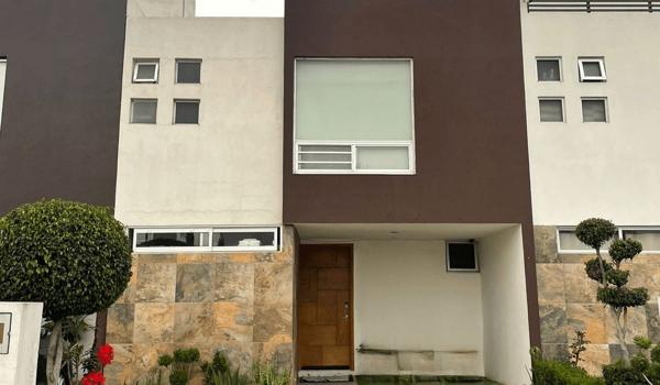 Casa en venta en Paseos del Pilar, Cuautlancingo, Puebla Casa en venta en Paseos del Pilar, Cuautlancingo, Puebla