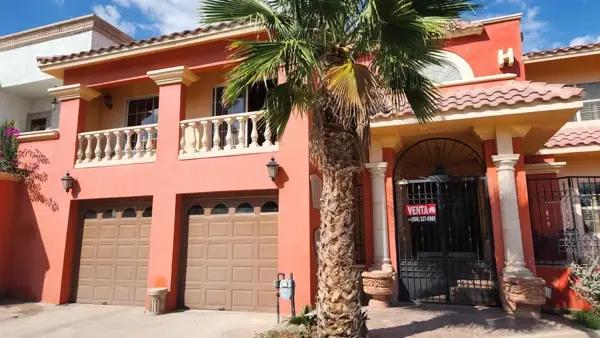 Casa en venta en Bosques de Senecu, Juárez, Chihuahua Casa en venta en Bosques de Senecu, Juárez, Chihuahua