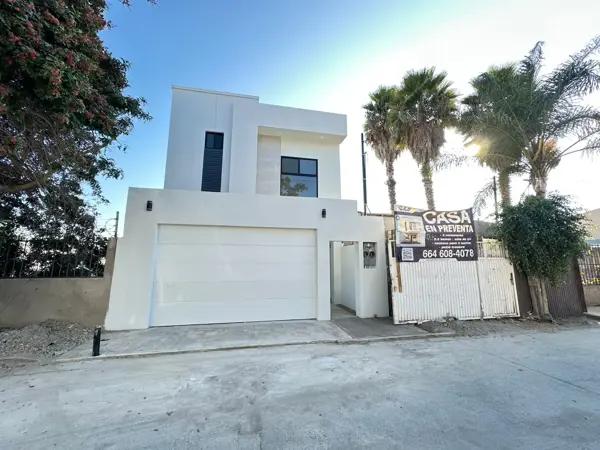 Casa en venta en Aeropuerto, Tijuana, Baja California