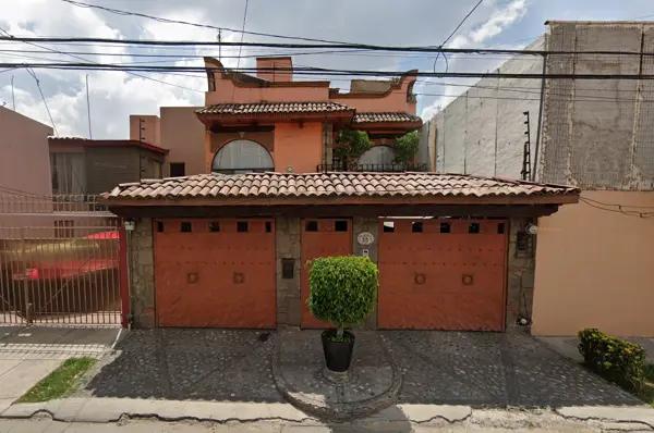 Casa en venta en Hacienda de Echegaray, Naucalpan de Juárez, México