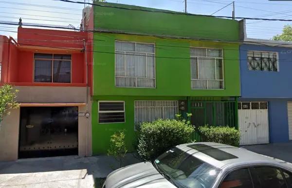 Casa en venta en Los Reyes Ixtacala 1ra. Sección, Tlalnepantla de Baz, México