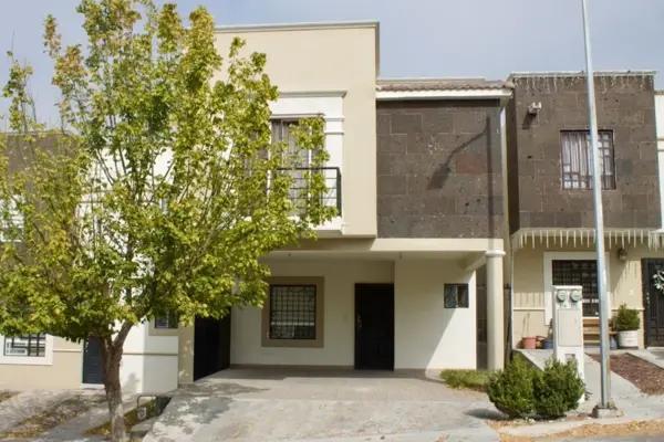 Casa VENTA en Portal de las Lomas
