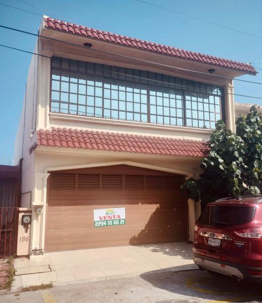 Casa en venta en Jardines de Virginia, Boca del Río, Veracruz de Ignacio de la Llave Casa en venta en Jardines de Virginia, Boca del Río, Veracruz de Ignacio de la Llave