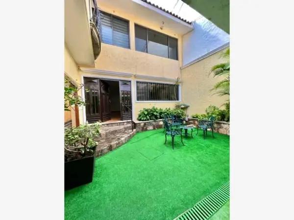 Casa en renta en Extensión Vista Hermosa, Cuernavaca, Morelos