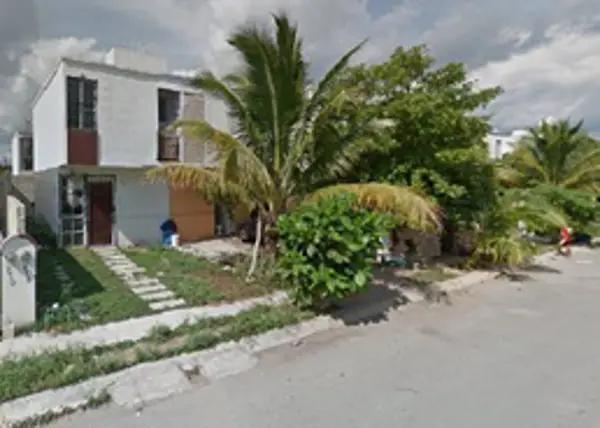 Casa en venta en La Guadalupana, Solidaridad, Quintana Roo