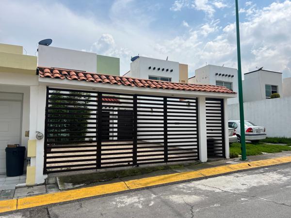 Casa en venta en Urbano Bonanza, Metepec, México