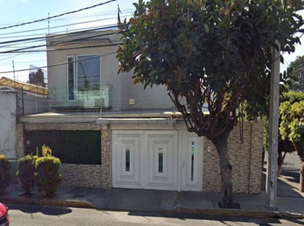 Casa en venta en Claveria, Azcapotzalco, Ciudad de México