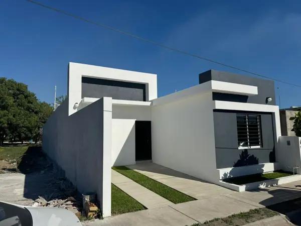 Casa en venta en Real Centenario, Villa de Álvarez, Colima
