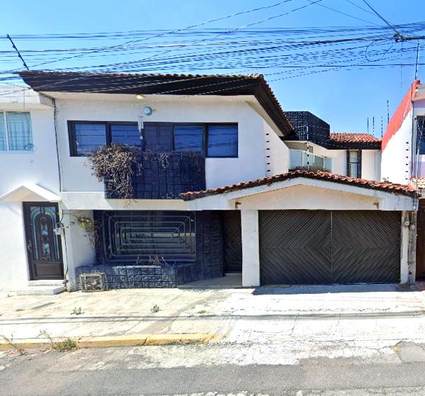 Casa en remate en Jardines de San Manuel, Puebla, Puebla