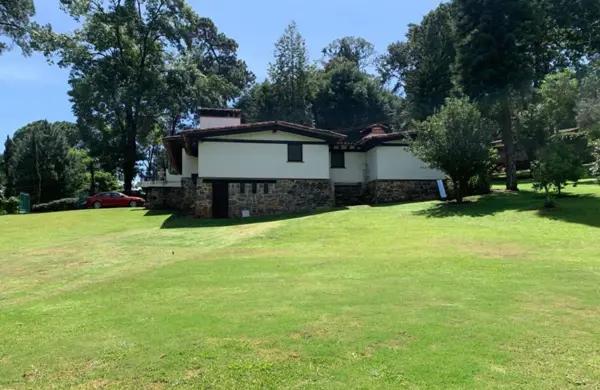 Casa en venta en Avandaro, Valle de Bravo, México