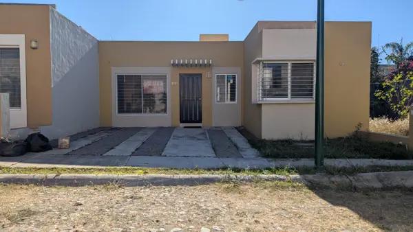 Casa en renta en Residencial Santa María, Colima, Colima