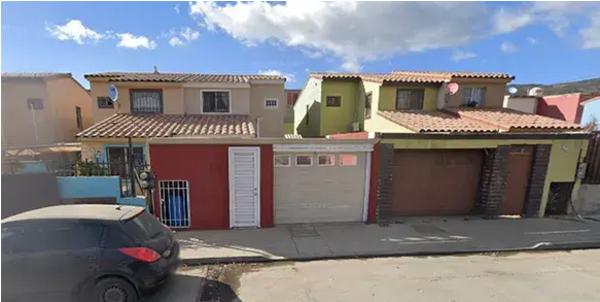 Casa en remate en Los Encinos, Ensenada, Baja California