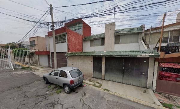 Casa en venta en Jardines de Atizapan, Atizapán de Zaragoza, México Casa en venta en Jardines de Atizapan, Atizapán de Zaragoza, México