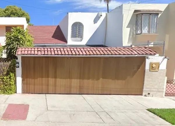 Casa en venta en La Estancia, Zapopan, Jalisco