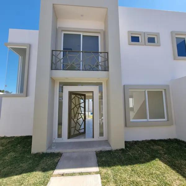 Casa con alberca en venta en Paraíso Tlahuica, Ayala, Morelos