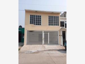 Casa en venta en Carlos Pellicer Camara, Centro, Tabasco
