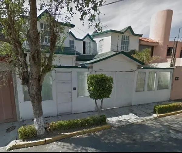 Casa en venta en Valle Don Camilo, Toluca, México