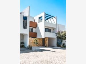 Casa en venta en Lomas de Angelópolis, San Andrés Cholula, Puebla