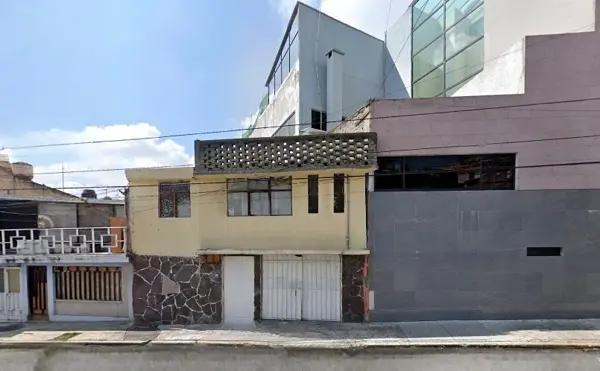 Casa en venta en Sector Popular, Toluca, México