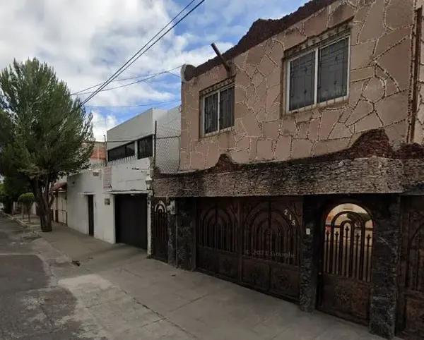 Casa en venta en San Pedro Zacatenco, Gustavo A. Madero, Ciudad de México