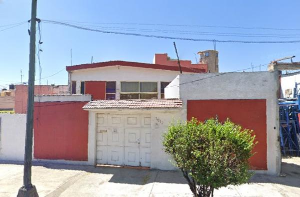 Casa en venta en Tres Estrellas, Gustavo A. Madero, Ciudad de México