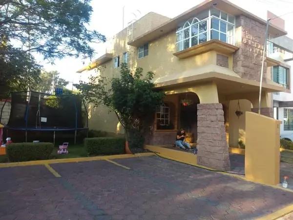 Casa en renta en Texcoco de Mora Centro, Texcoco, México