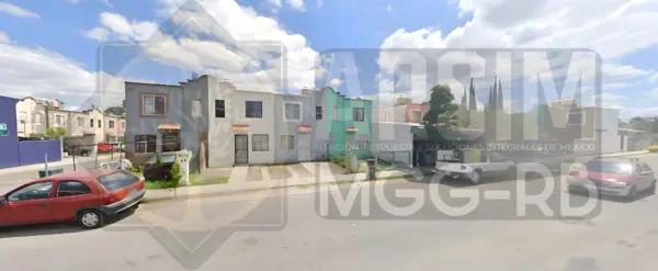 Casa en venta en Los Fresnos, Tlajomulco de Zúñiga, Jalisco